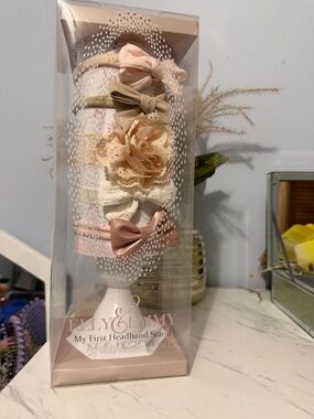 Elly & Emmy Blush Pink Baby Headband Gift Set with Stand